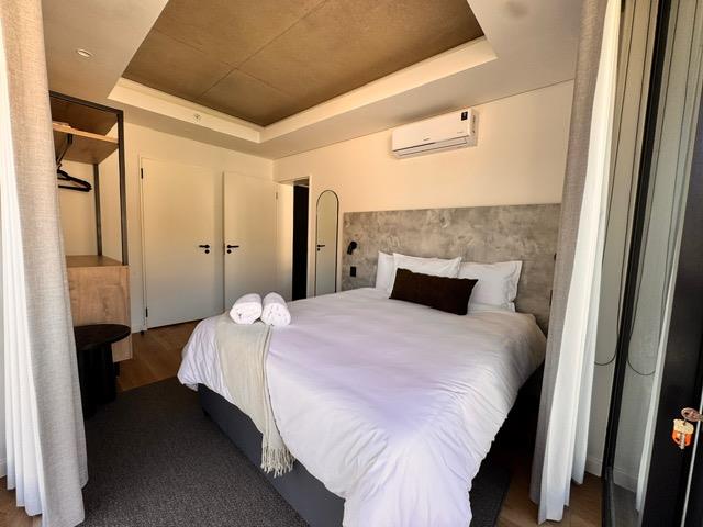 To Let 2 Bedroom Property for Rent in Sea Point Western Cape